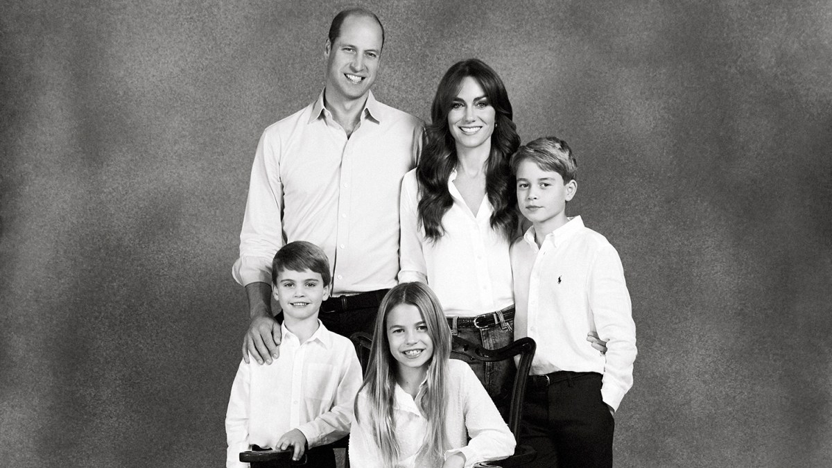 Prince William, Kate Middleton Pose With Kids for 2023 Christmas Card