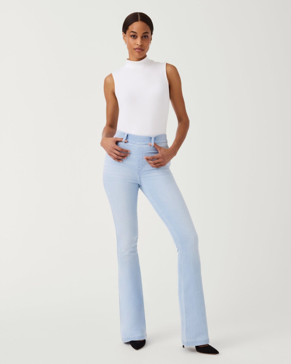 Spanx - Flare Jeans, Light Wash