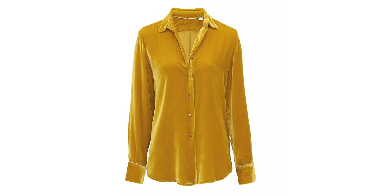 20 Velvet Clothing Pieces That Will Elevate Your Wardrobe 20 Velvet Clothing Pieces That Will Elevate Your Wardrobe