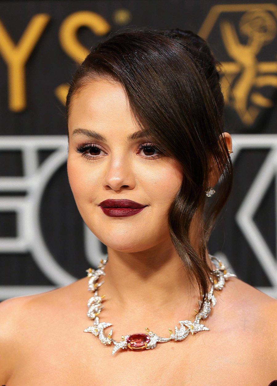 Best Beauty Looks At 2023 Emmy Awards 735
