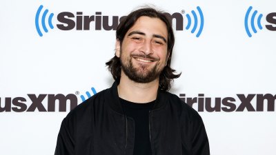 Best New Artist Nominee Noah Kahan Has the Perfect Drinking Game for His 1st Grammy Awards