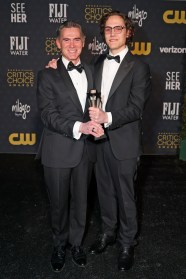 Billy Crudup Attends Critics Choice Awards With Son As Naomi Watts Billy Crudup Attends Critics Choice Awards With Son As Naomi Watts