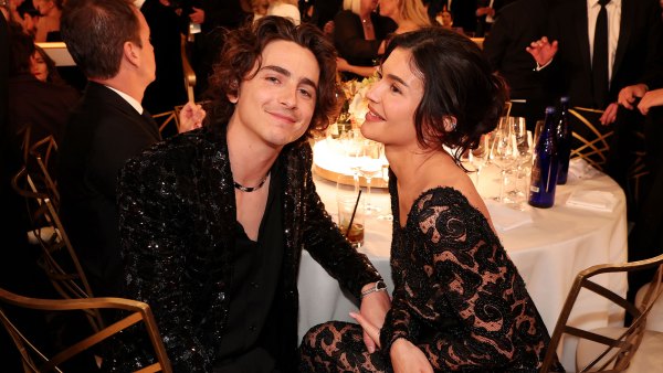 Feature Kylie Jenner Kisses Timothee Chalamet During Surprise Appearance at 2024 Golden Globes
