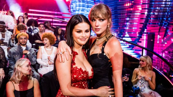 2023 Video Music Awards - Backstage, Taylor Swift Selena Gomez
