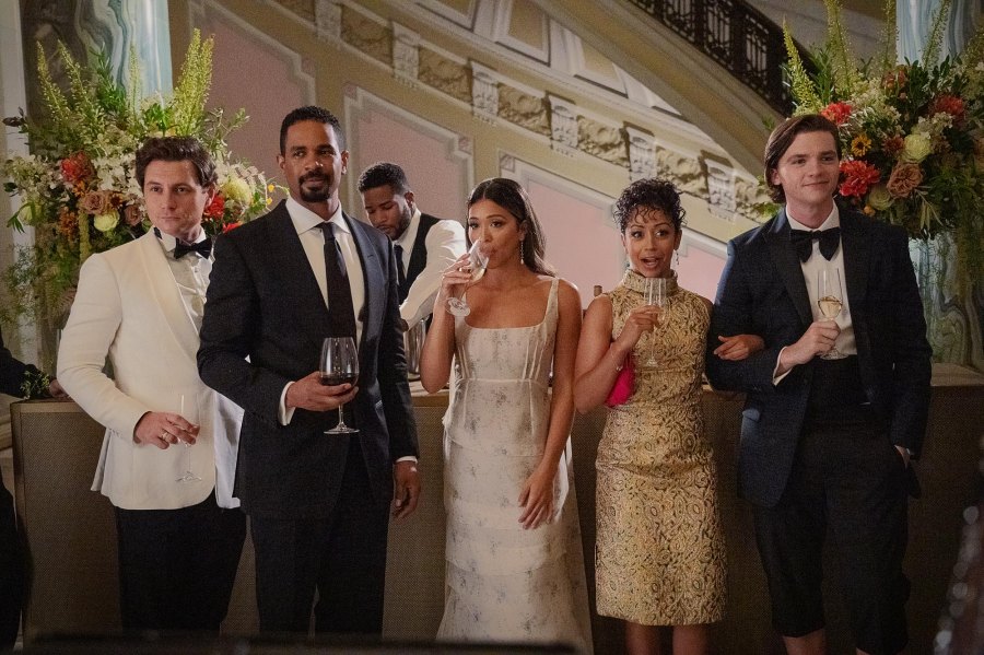 Gina Rodriguez and Tom Ellis Star in Netflix Romantic Comedy Players See the 1st Photos 690