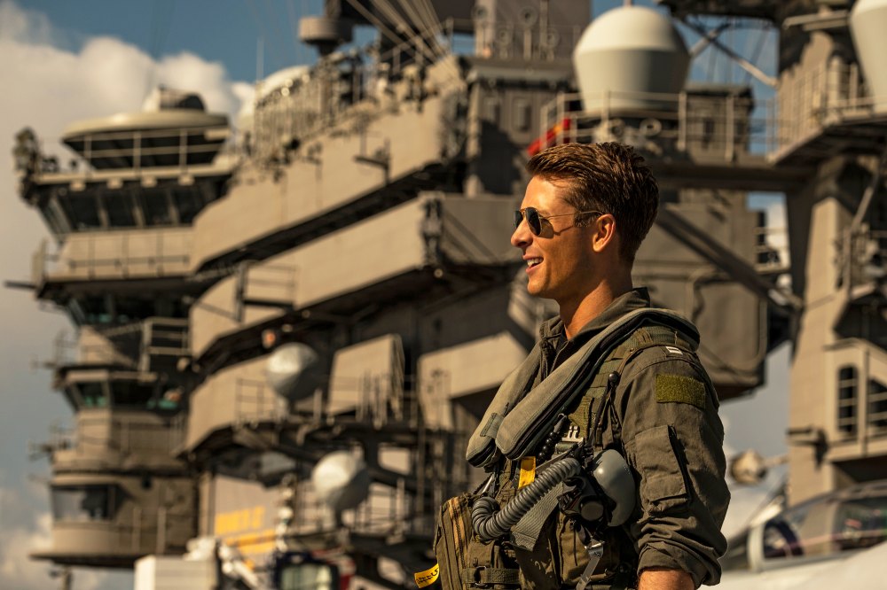 Glen Powell Has a Very Exciting Update for Us About Top Gun Franchise