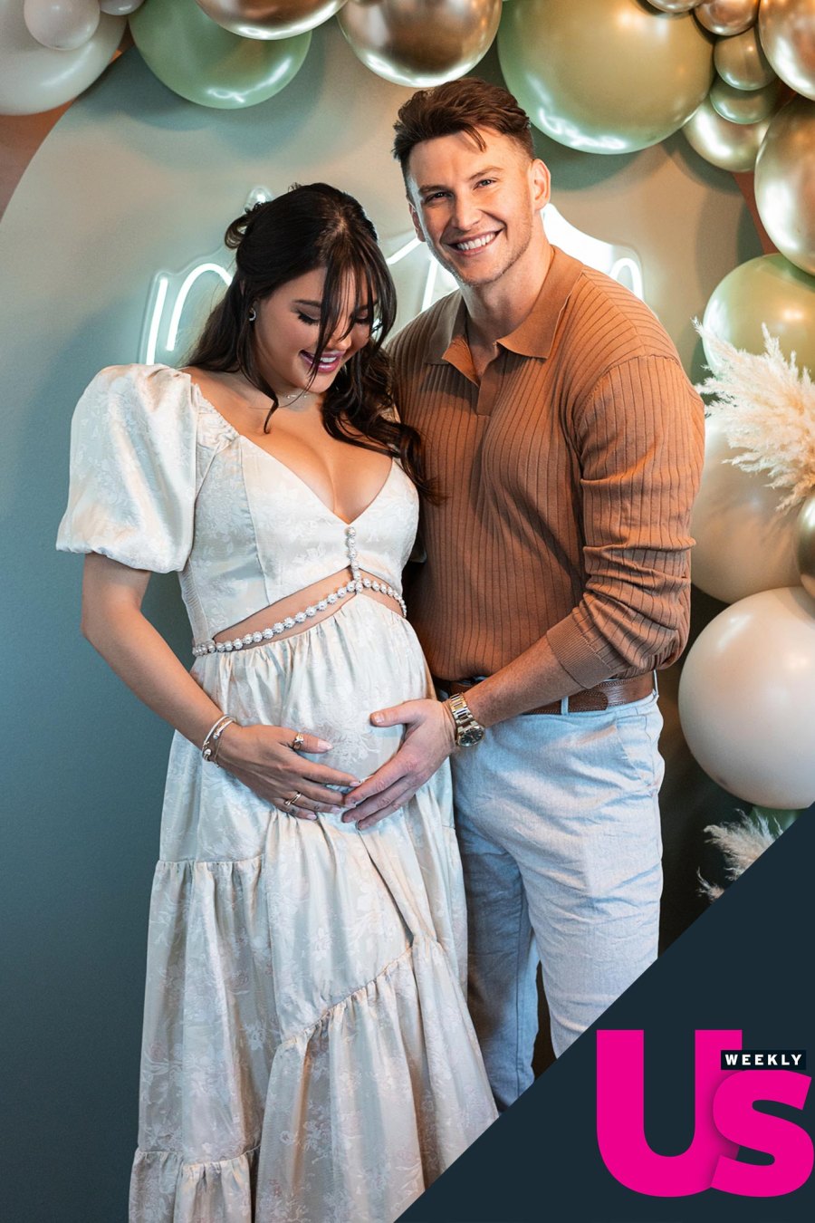 Inside Pregnant Love Is Blind Alum Giannina Gibelli and Boyfriend Blake Horstmann s Baby Shower MS 903
