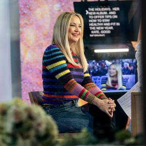 Kate Hudson Describes Emotional Phone Reunion With Estranged Sister- It Was So Great 805