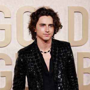 Kylie Jenner and Timothee Chalamet Make Red Carpet Debut at 2024 Golden Globes 831