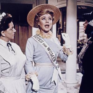 'Mary Poppins' Actress Glynis Johns Dies at 100: 'Her Light Shined Very Brightly'