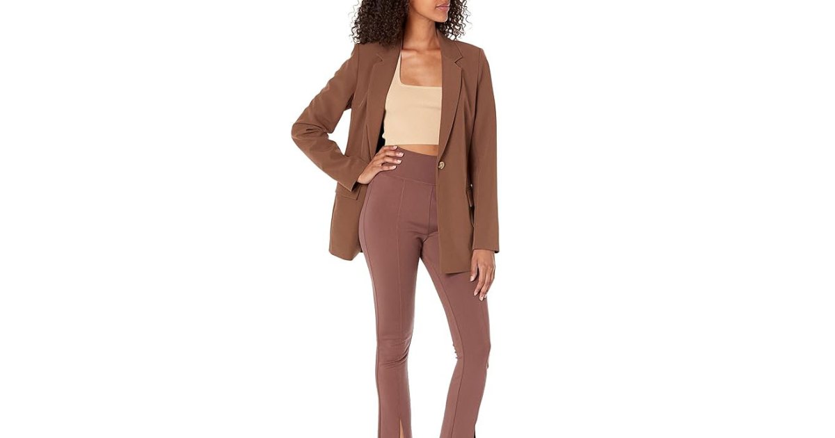 17 Seriously Wearable Minimalist Fashion Pieces to Add to Cart 17 Seriously Wearable Minimalist Fashion Pieces to Add to Cart