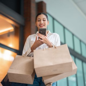 Woman enjoying the day in the shopping mall
