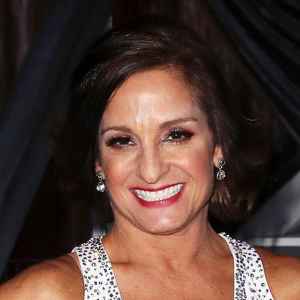 Olympian Mary Lou Retton Reflects on Almost Needing Life Support During Pneumonia Battle