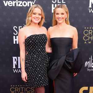 Reese Witherspoon and Ava Phillippe