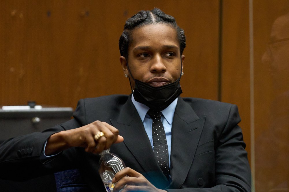 Rihanna Holding It All Together Before ASAP Rocky’s Trial Begins #Rihanna