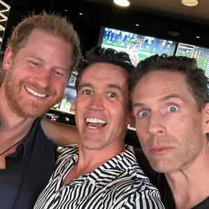 Rob McElhenney Rounds Out 2023 By Sharing Unseen Selfie With Prince Harry