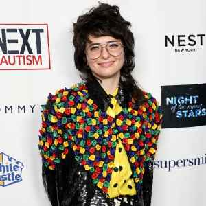 Sarah Sherman Hilariously Shares How Her Dad Ended Up in a Sketch