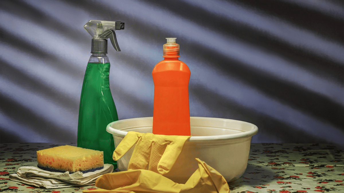 Best Laundry Detergent for Urine Odor