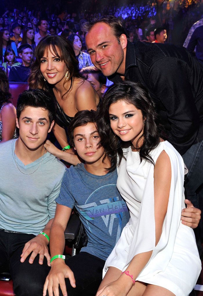 Selena Gomez Reunites ‘Wizards of Waverly Place’ Costars Pre-Spinoff