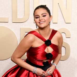 Selena gomez Golden Globes 2024