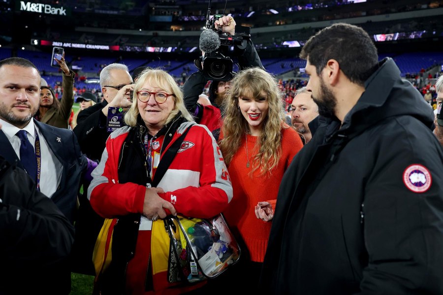 Taylor Swift Adorably Follows Donna Kelce Lead in New Field Footage 2