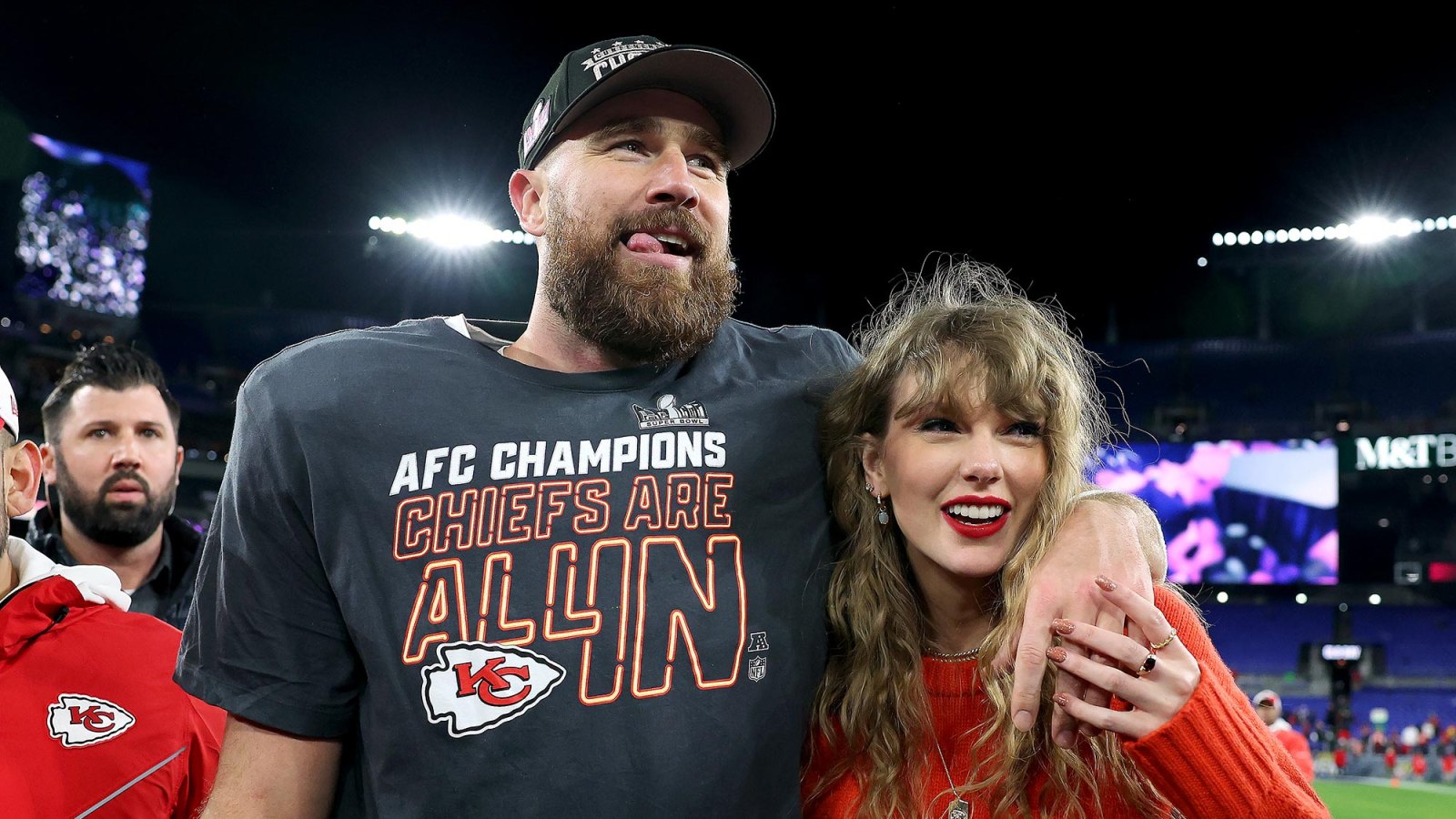 Taylor Swift Celebrates With Travis Kelce Family After Chiefs Win