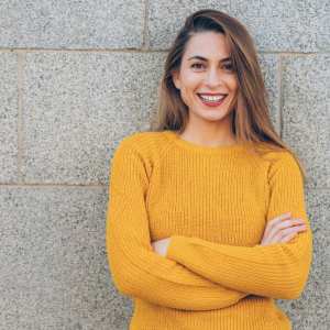 Woman wearing a long sleeve shirt