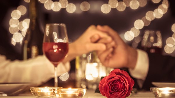 Valentine's Day Date Night Outfit Ideas