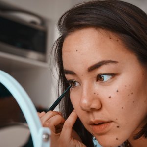 highly rated waterproof eye pencil