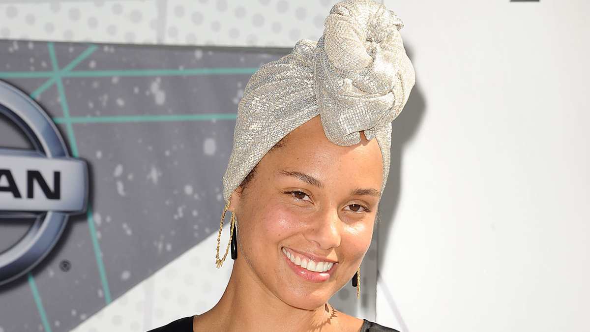 Alicia Keys no makeup
