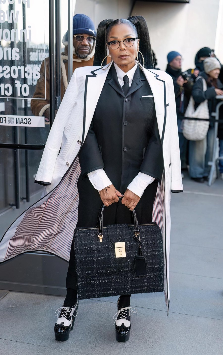 All the Stars Who Sizzled at New York Fashion Week Winter 2024 From Street Style to the Catwalk 459 Janet Jackson