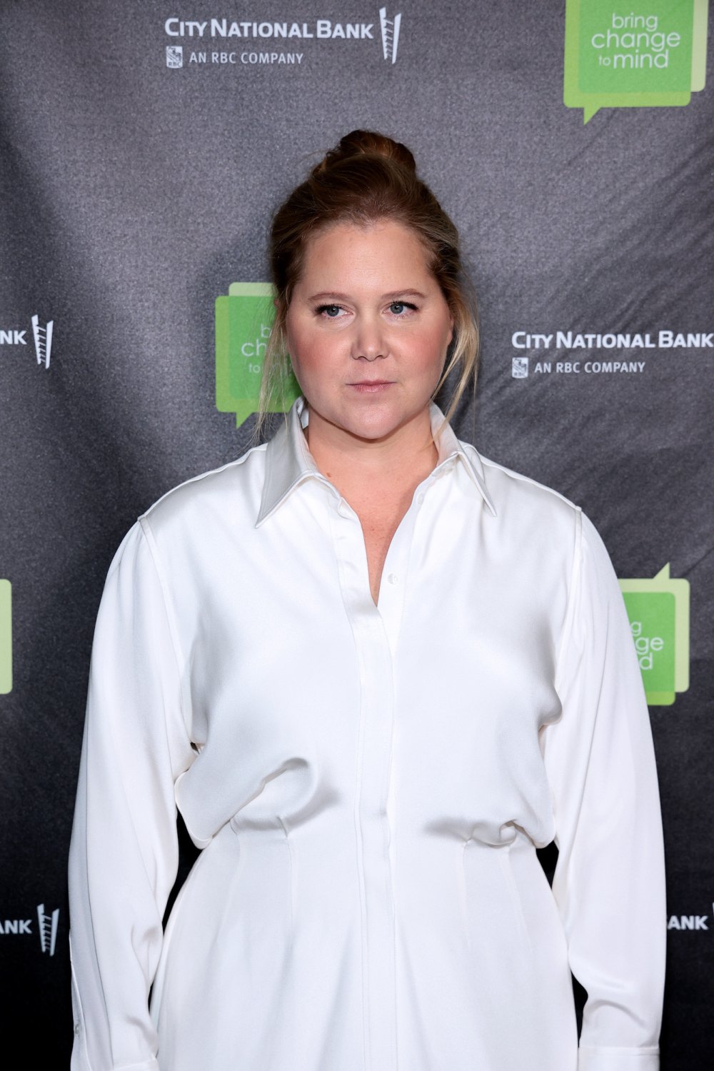 Amy Schumer Explains Why She Thinks She s a Constant Internet Target