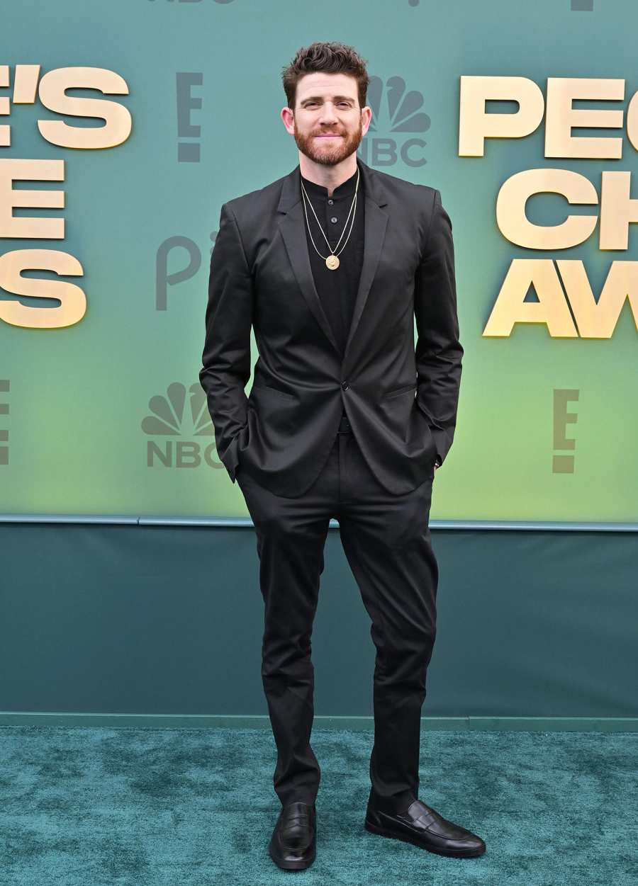 Best Dressed Men at the Peoples Choice Awards Lenny Kravitz Tom Hiddleston Simu Liu and More