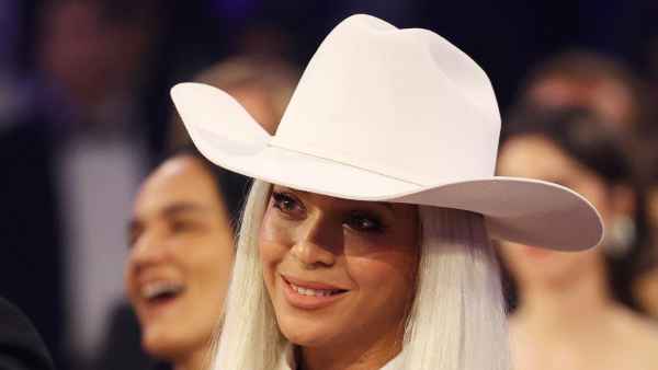 Beyonce s Grammys 2024 Look 722