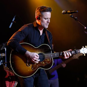 Charles Esten Recalls How He Won Money for Engagement Ring on a Gameshow