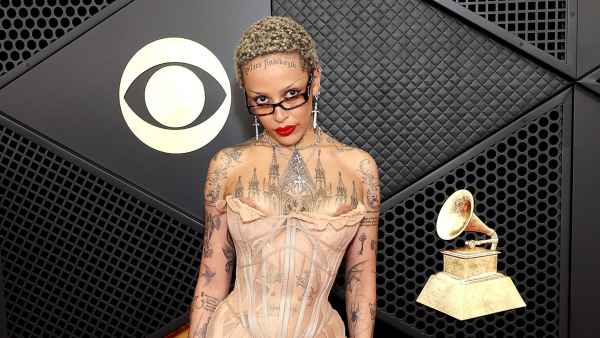 Doja Cat Shows Off 100 New Tattoos — and Her Nipples — at 2024 Grammys 653