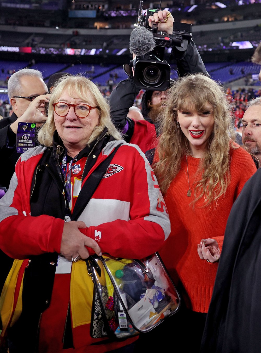 Donna Kelce Says Sharing Taylor Swift Photo Wasnt Calculated