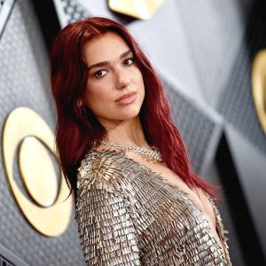 Dua Lipas Dating History Includes A Listers and Famous Siblings From Callum Turner to Anwar Hadid