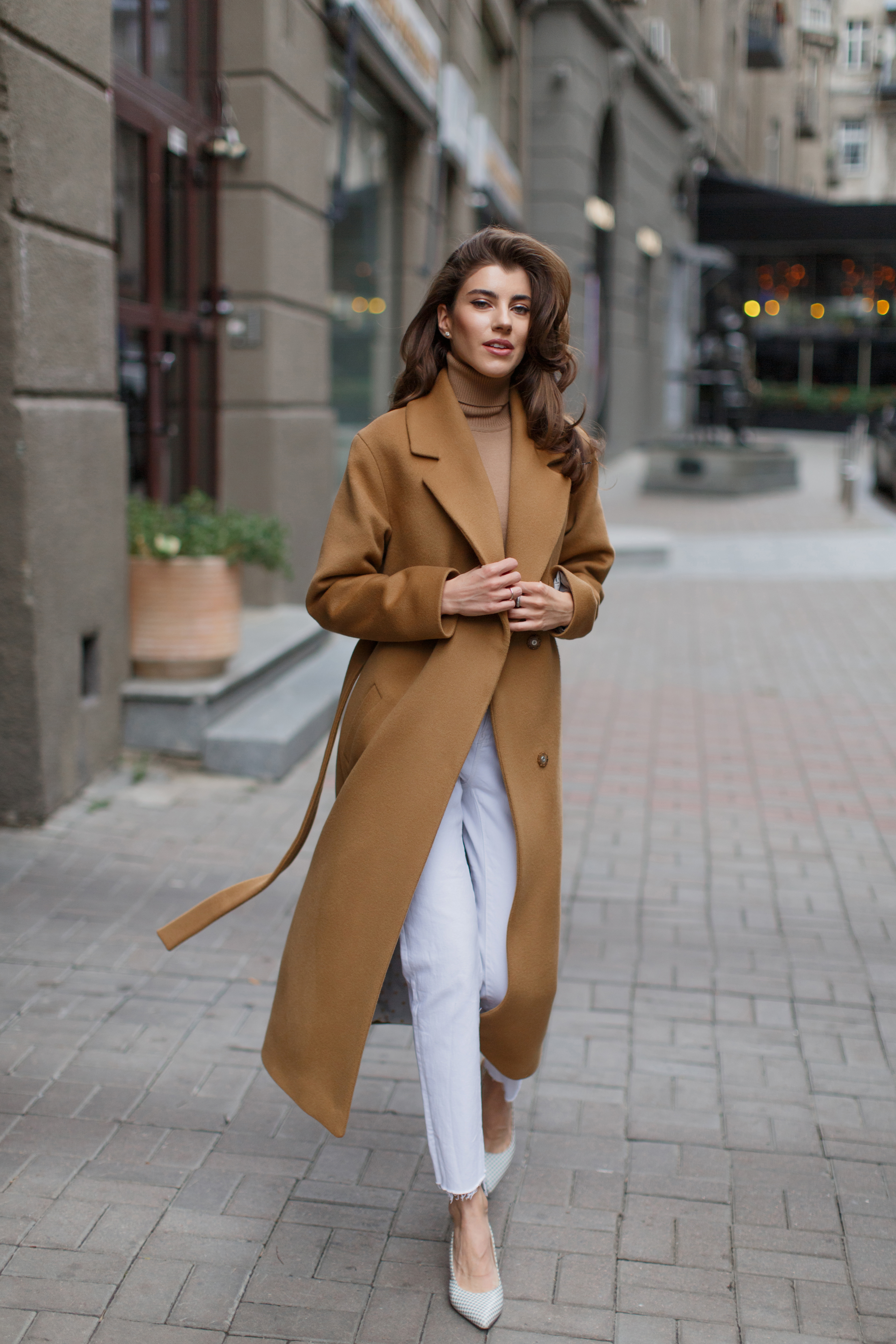 comfy-chic rich mom style