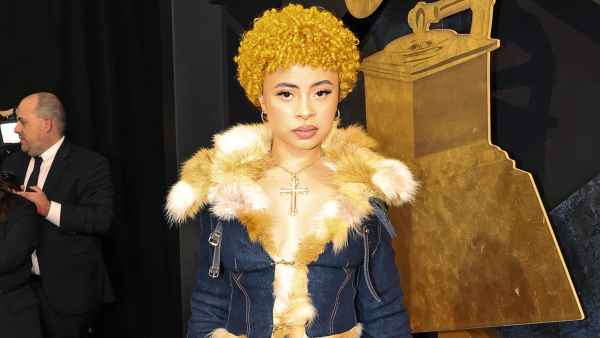 Ice Spice Channels Major Y2K Style in Baby Phat Denim Two Piece Set at the 2024 Grammys 657