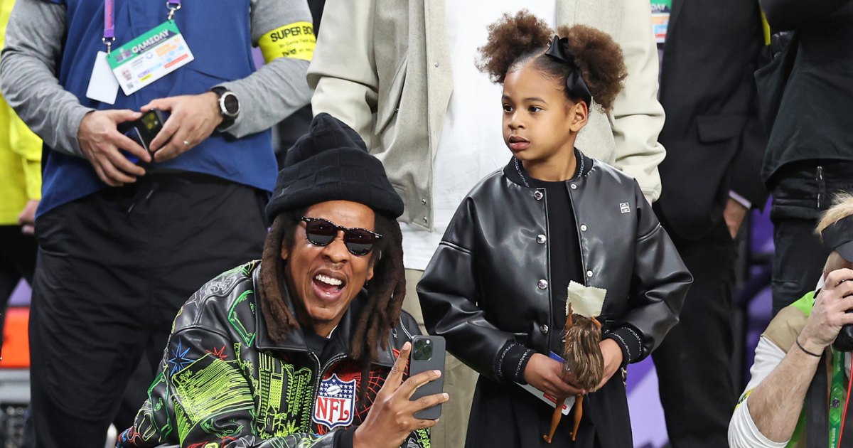 Jay-Z Brings Daughters Blue Ivy and Rumi to 2024 Super Bowl #JayZ