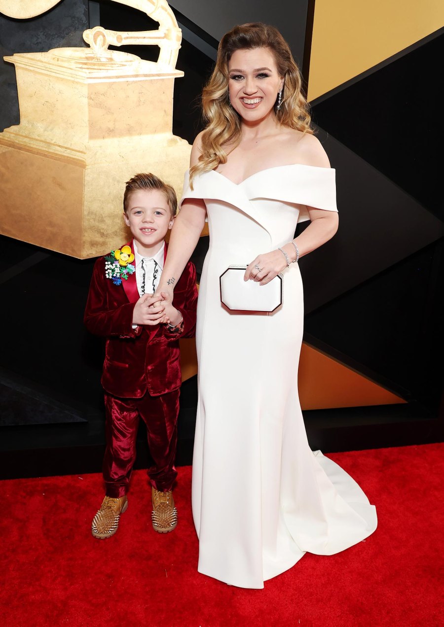 Kelly Clarkson Brings Son Remington as Her Grammys Plus-One