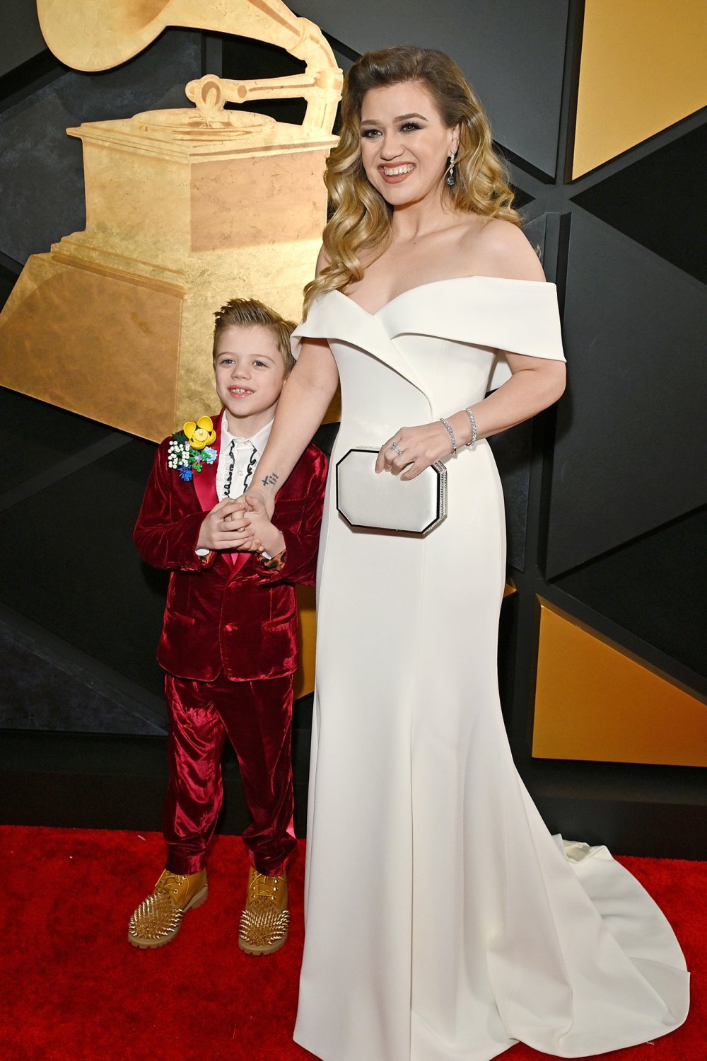 Kelly Clarkson and Son Remington Channel Old Hollywood Glamour at 2024 Grammys