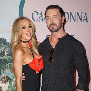 Lisa Hochstein Is Floored by Boyfriend Jody Glidden V-Day Surprise