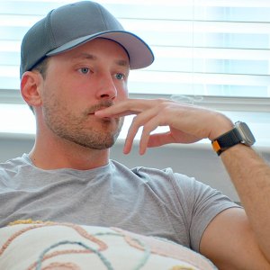 Love Is Blinds Jeramey Asks to Stop the Hate Toward Season 6 Cast