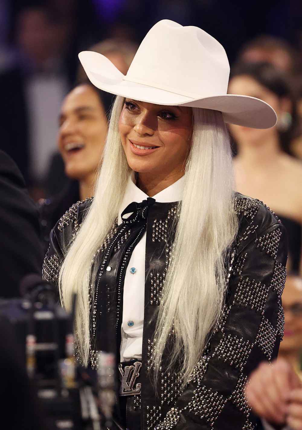 Oklahoma Radio Station Plays Beyonce&rsquo;s New Country Songs After Backlash From Fans