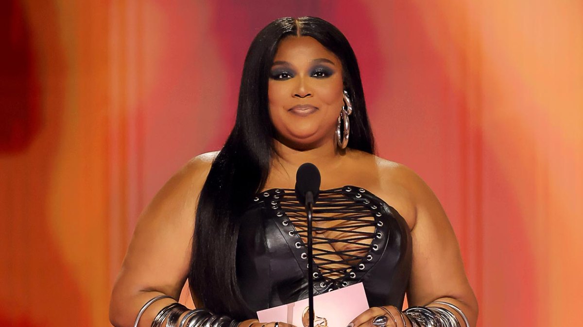 2024 Grammys Spark Confusion When Lizzo Attends Amid Harassment