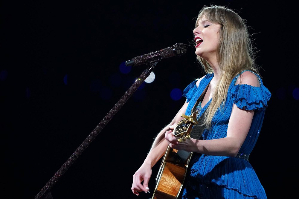 Taylor Swift Made Fans Think She Would Play a Song From Her Upcoming Album 2