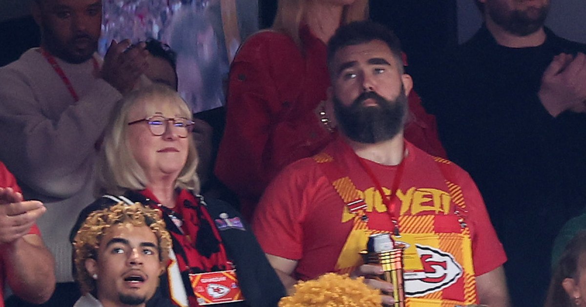 Taylor Swift and Travis Kelce Families Bond at 2024 Super Bowl feature