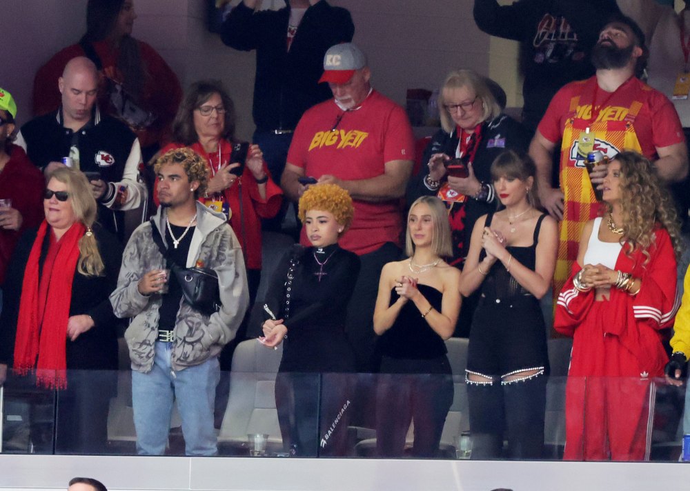 Taylor Swift and Travis Kelce Families Bond at 2024 Super Bowl
